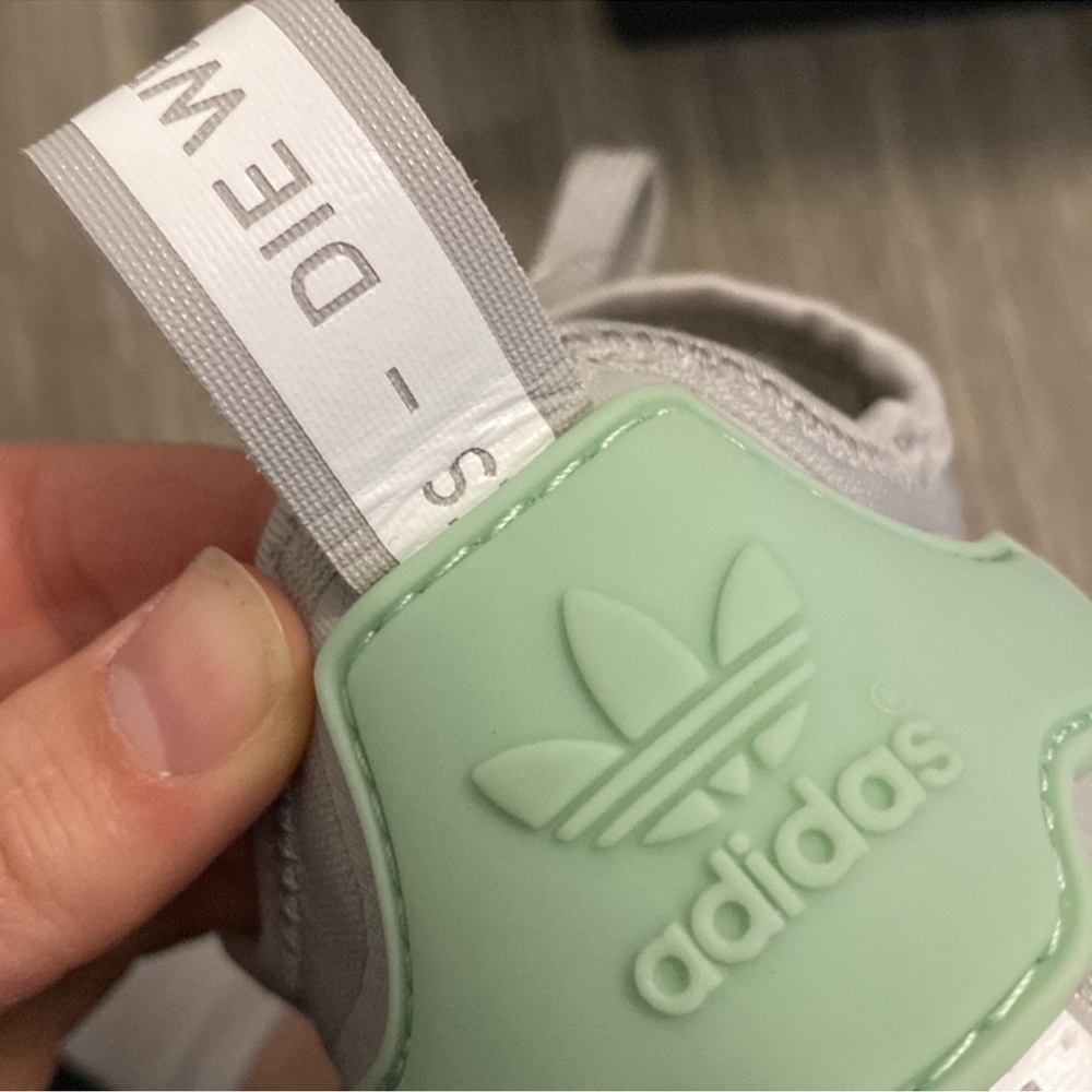 NWT Adidas NMD_R1 Light Gray with Mint Accents Mens 6 Womens 7.5 Unisex - Picture 7 of 8